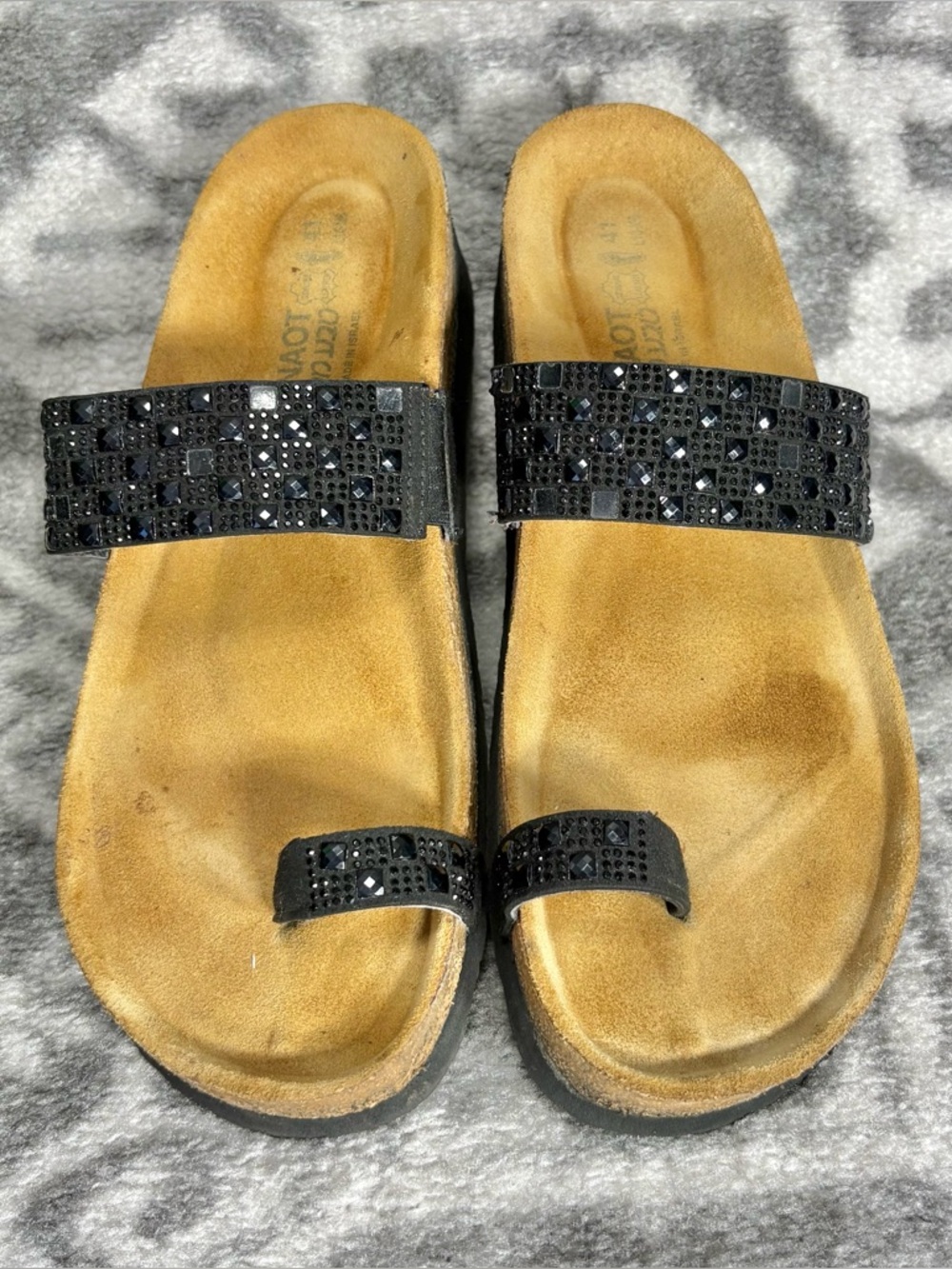 Women’s NAOT Sparkle Toe Strap Sandal
 Size 10